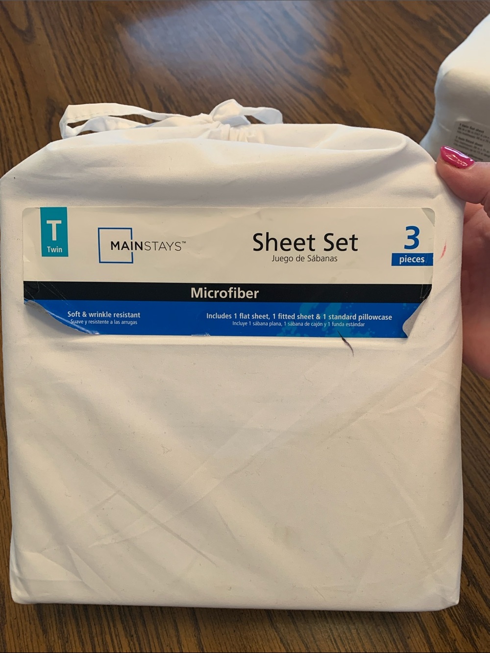 Mainstays Twin Microfiber Sheet Set in White - 3 Piece Pack. New